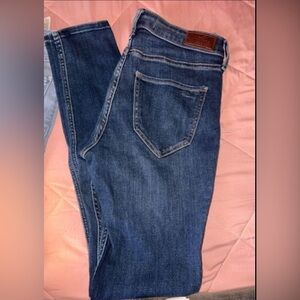 Hollister jeans Guess jeans